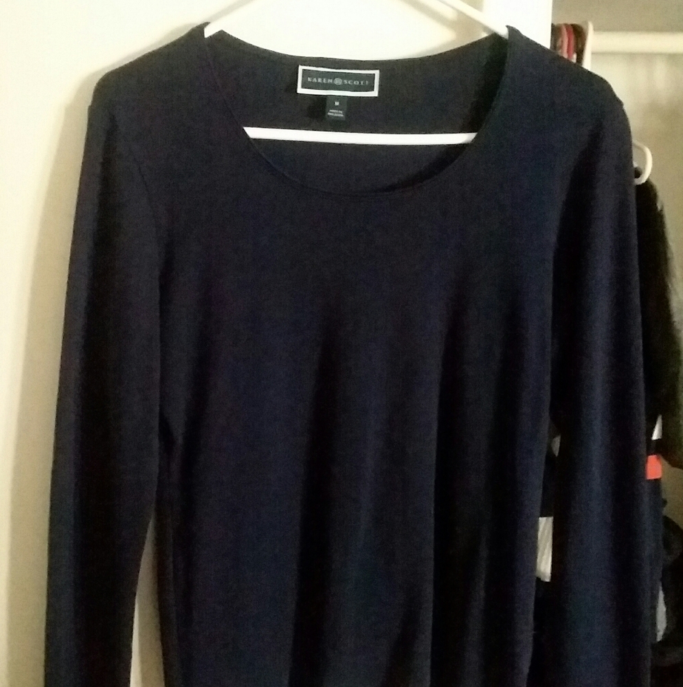 NAVY Karen Scott long sleeve size medium